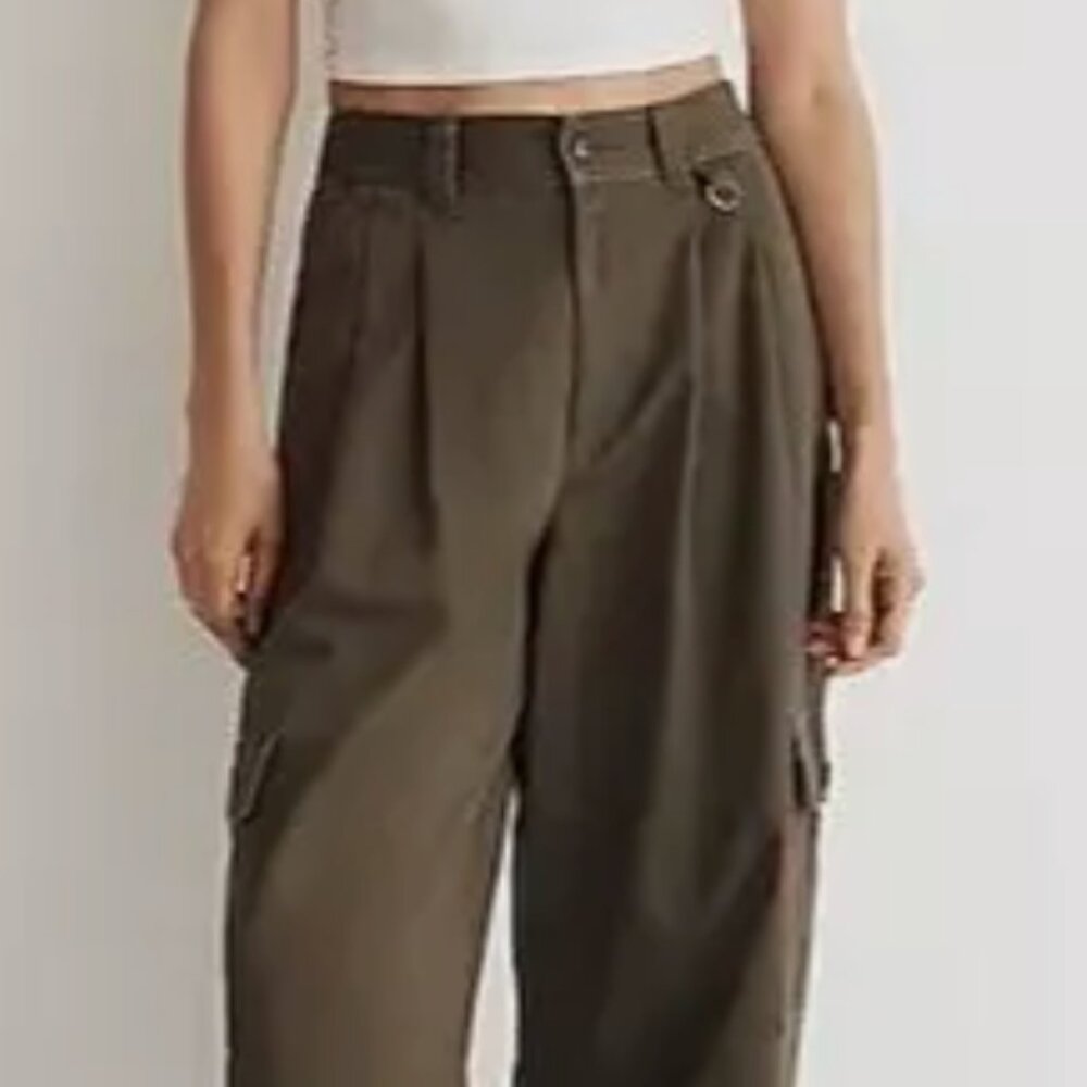Madewell Harlow Wide-Leg Cargo Pant in (Re)generative Chino